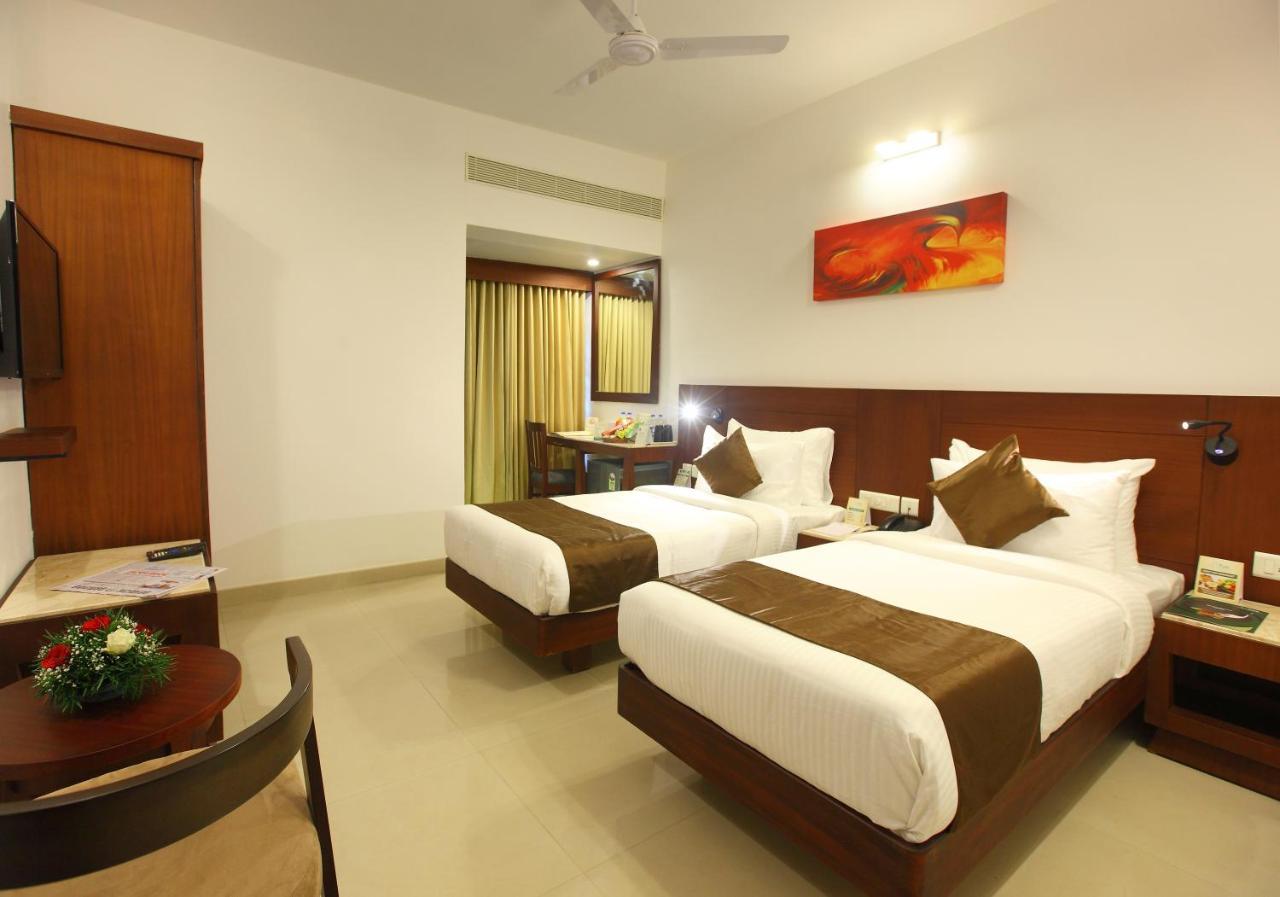 พาร์ค เรซิเดนซี ลักชัวรี บิสซิเนส โฮเต็ล Hotel Kochi ภายนอก รูปภาพ